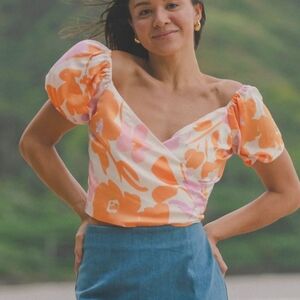 TALULAH Flower Wrap Satin Cropped Blouse In Pink/orange/white. Size Small